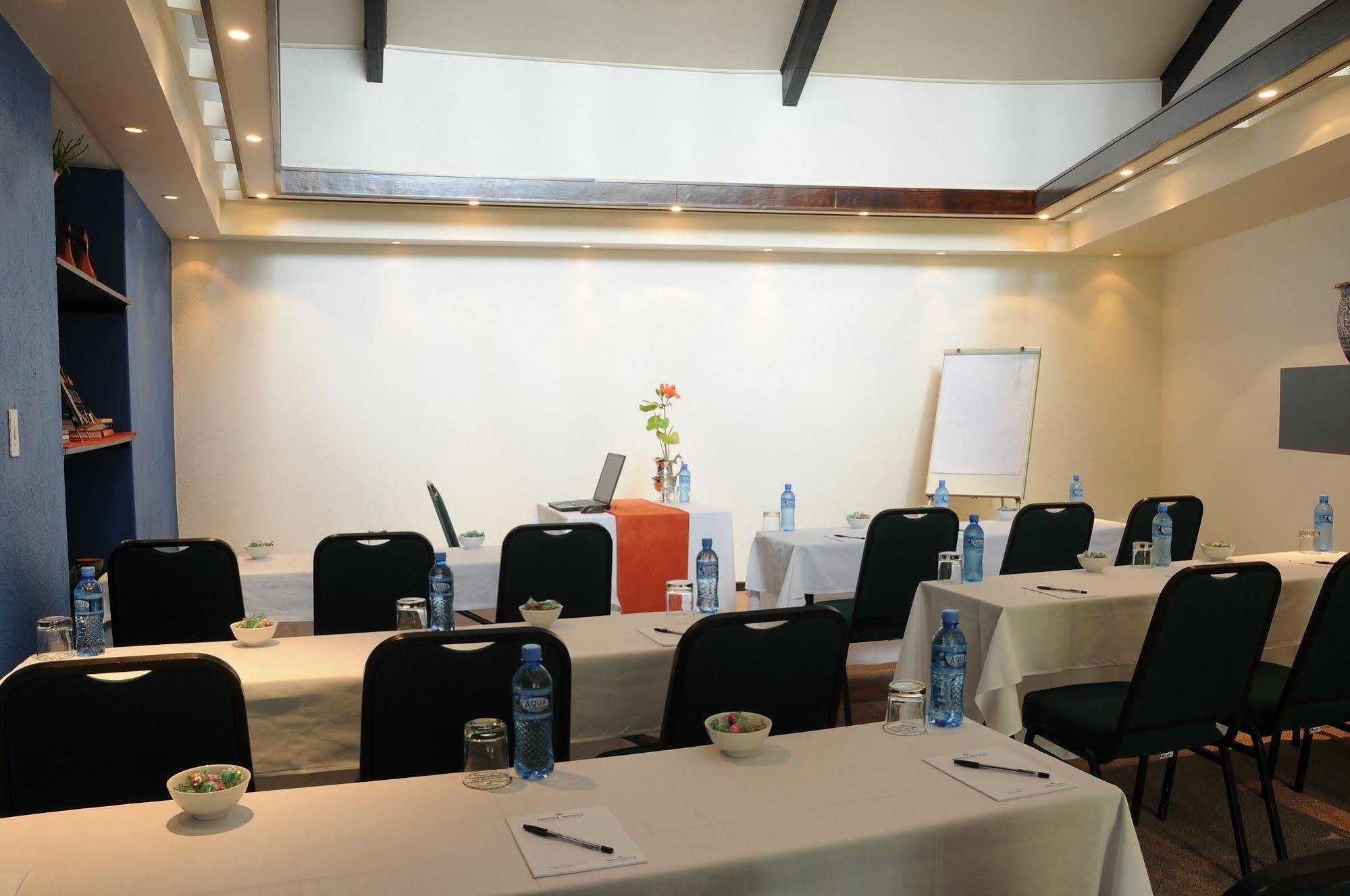 Protea Hotel Winkler White River Ngoại thất bức ảnh